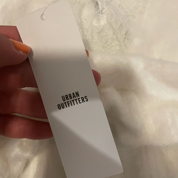 Urban Outfitters tank - Picture 4 of 5